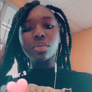 Meet your Posher, Nacey